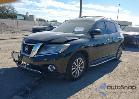 2016 Nissan Pathfinder Sv z USA, uszkodzony, nr VIN 5N1AR2MN0GC667876